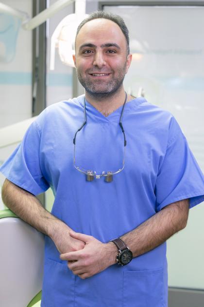 Dr. Fattahi Mostafa - Fogorvos